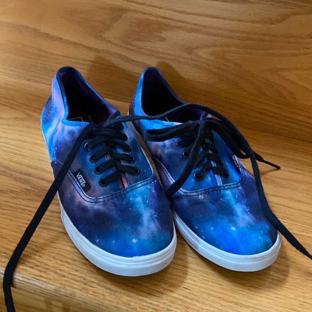 Women’s Vans Authentic